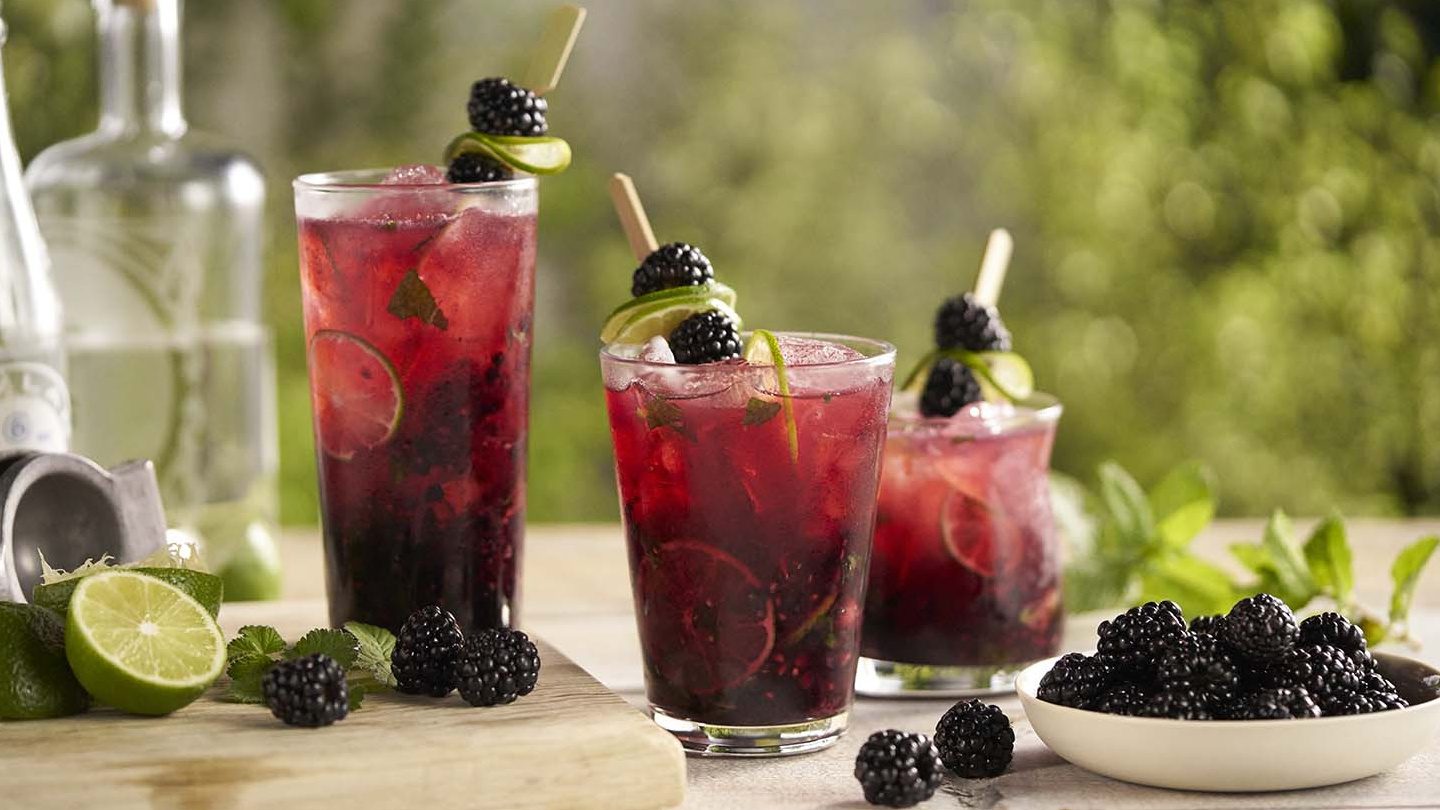 Sparkling blackberry mojito 