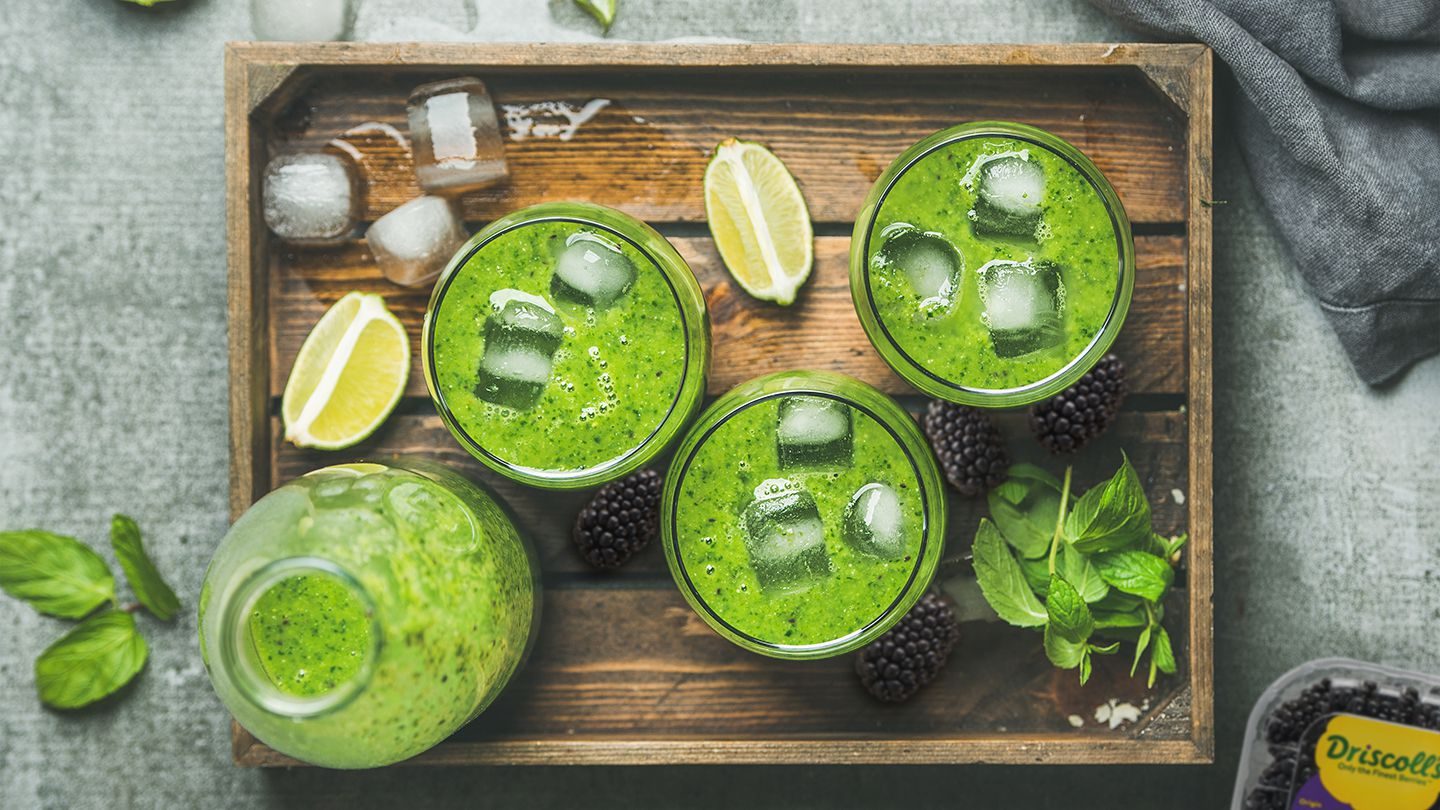 Super healthy dark green smoothie