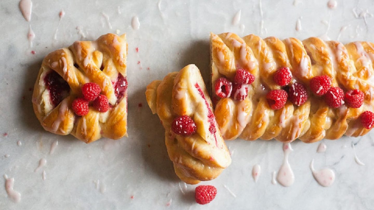 RASPBERRY BRIOCHE BRAID Driscolls Nice recipes with raspberries