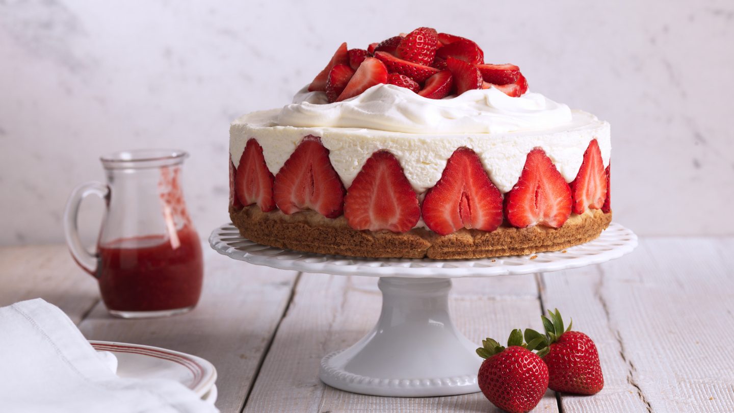Strawberry Cheesecake Recipe with Graham Cracker Crust Driscoll's