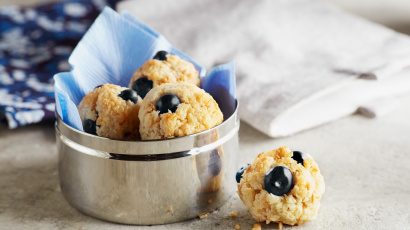 Gluten-Free Blueberry Macaroons 