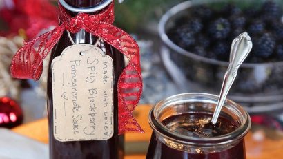 Spicy Blackberry Pomegranate Sauce