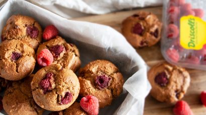 Muffins with Raspberries and Vanilla
