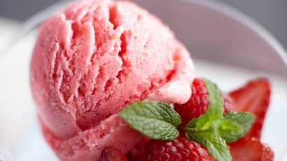 Strawberry-Raspberry Frozen Yogurt