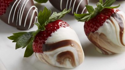 Black & White Covered Strawberries