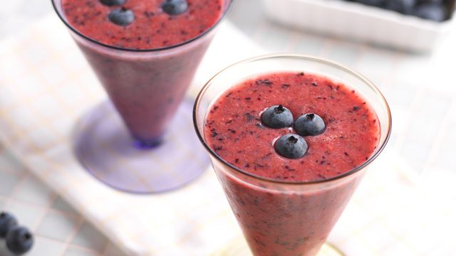 Breakfast Blueberry Smoothie Driscolls