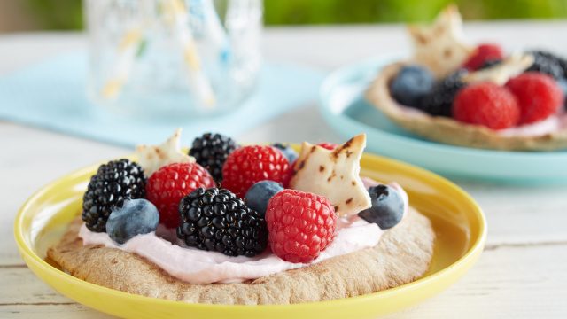 Mini Berry Pita Pizzas