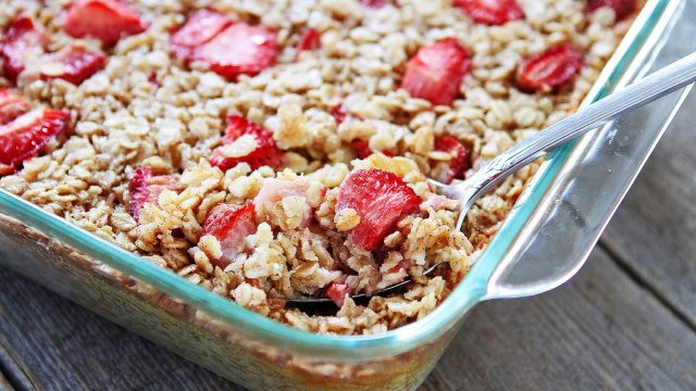 Breakfast Baked Oatmeal Strawberry Driscolls